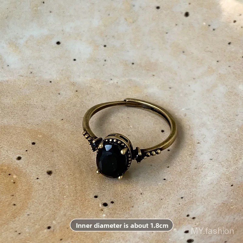 Nhẫn zircon đen hình bướm phong cách đen tối, thiết kế mở dễ dàng điều chỉnh, phù hợp làm quà tặng cho mọi người