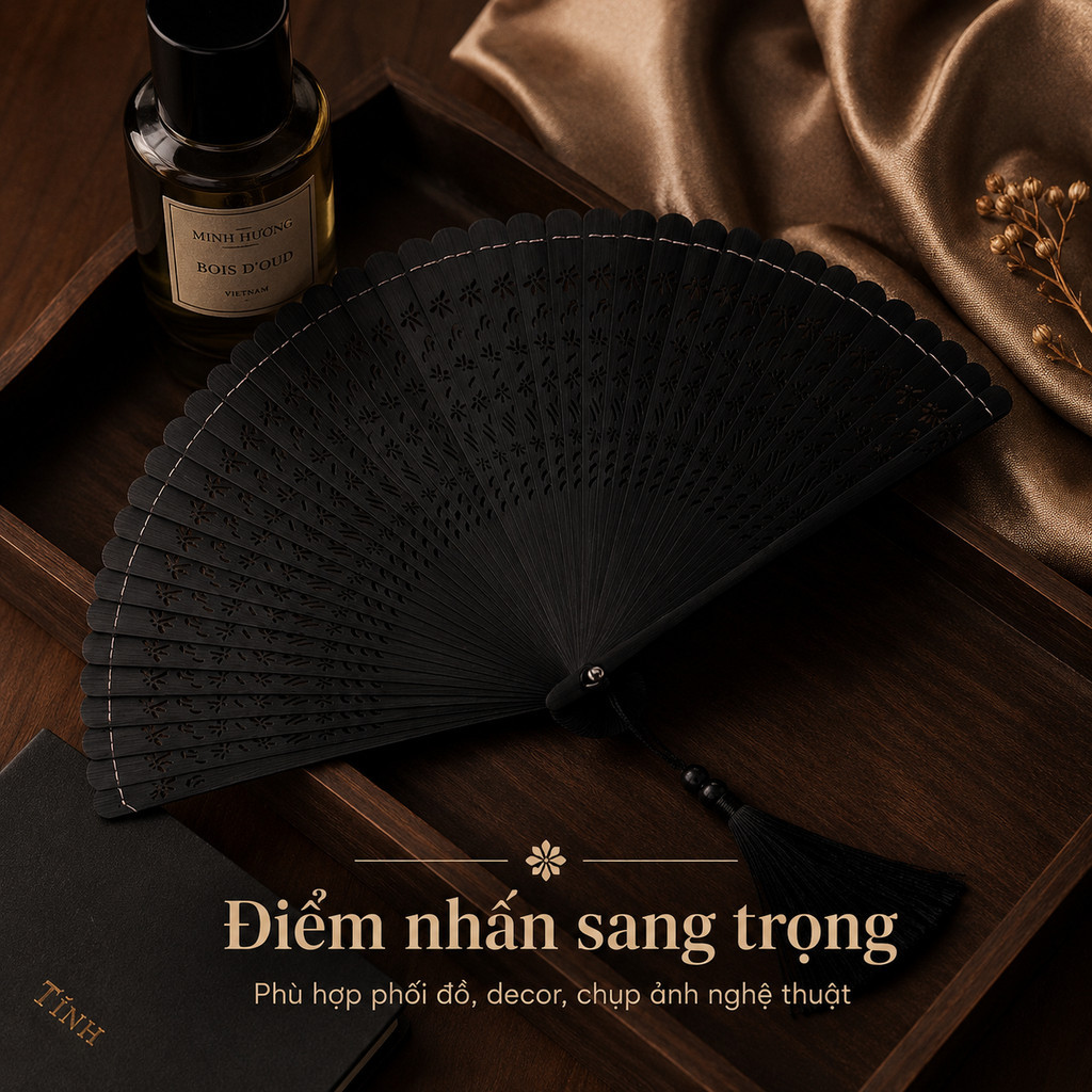 Quạt Gập Cổ Trang Cầm Tay Bằng Tre – Mini Gấp Gọn, Đạo Cụ Chụp Ảnh, Quà Tặng Xinh Xắn