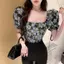 Áo sơ mi cổ vuông cổ điển khí chất kiểu Pháp dành cho nữ mùa hè ngắn vừa vặn Slim-fit Thiết kế dáng ôm hơn Áo tay phồng Niche