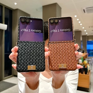 Hàng Mới Về Đan Họa Tiết Gấp Ốp Lưng Điện Thoại Samsung Galaxy Z Flip 7 7FE 6 5 4 3 Thiết Kế Quy Trình Độc Đáo Ốp Lưng Điện Thoại Cho Z Flip7 Phong Cách Retro Chống Sốc