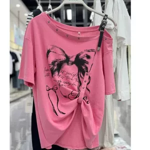 Hợp thời trang mát mẻ Cổ áo chéo quây ngắn tay dành cho nữ 2026 Phong cách dáng rộng Hoa văn vui nhộn độc đáo Áo thun phù hợp thời trang được vận chuyển vào ngày 24 tháng 5 năm 19