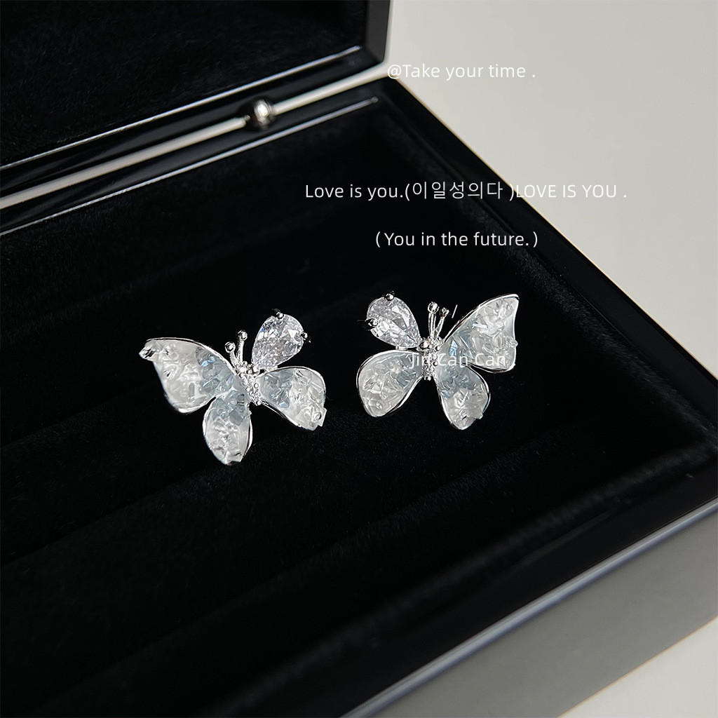 Bông Tai Bướm Bạc 925 với Kim Zircon và Thủy Tinh Pha Lê Màu Gradient - Style Thanh Lịch và Ngọt Ngào Mori