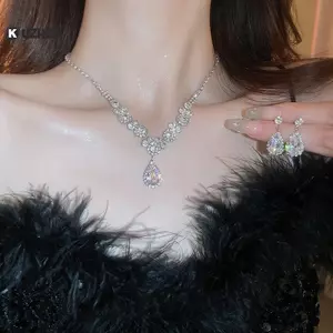 KUZHEN Sang Trọng Giọt Nước Zircon Mặt Dây Chuyền Nelace Bông Tai Bộ Thanh Lịch Tinh Tế Pha Lê Nelace Nữ Cô Dâu Phù Dâu Trang Sức Cưới HOT