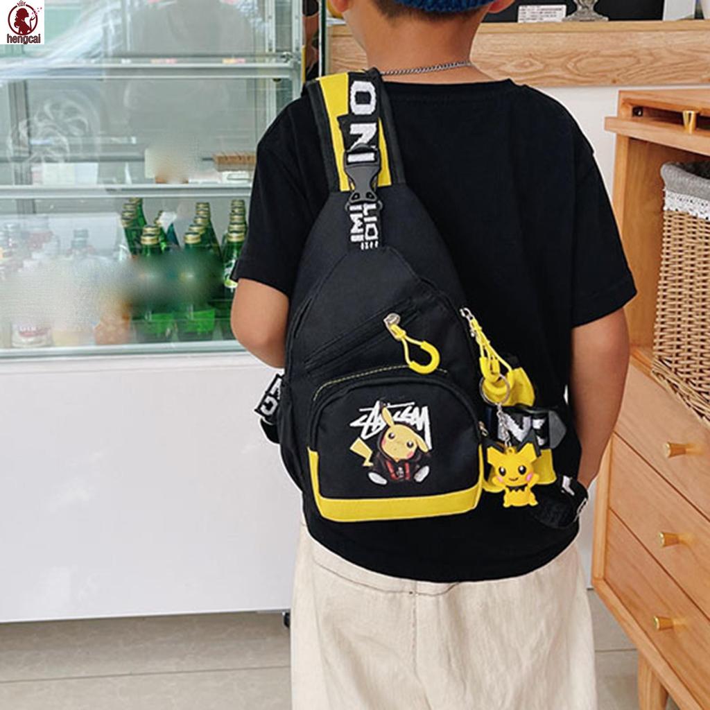 Túi đeo nhẹ Ngực Daypack cho trẻ em Túi đeo chéo dung tích lớn dễ thương với mặt dây chuyền Pikachu cho trẻ em Bé trai Bé gái