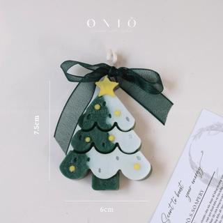 Mini Christmas Tree - Nến thơm Cây thông mini (30g - 7,5x6cm) (Thông phủ tuyết)