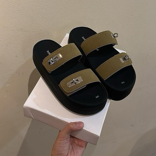 Dép Nữ IGU 2 quai ngang có khóa vặn tròn da lộn trẻ trung cá tính cao 5cm và 2cm nhẹ chân mũi dễ phối đồ