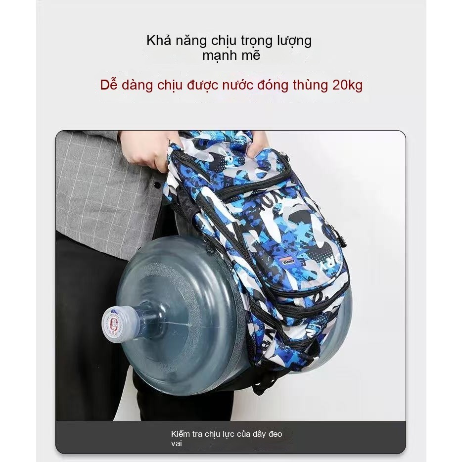Ba lô có ngăn lớn được làm từ vải nhẹ chống thấm nước.