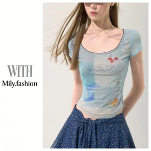 Milyfashion Phiên Bản Hàn Quốc Mùa Hè 2026 Phong Cách Mới Cổ Chữ U Lớn Màu Sắc Tương Phản Kim Cương Ren In Slim-fit Áo Thun Tay Ngắn Mỏng Ngắn Top TULU