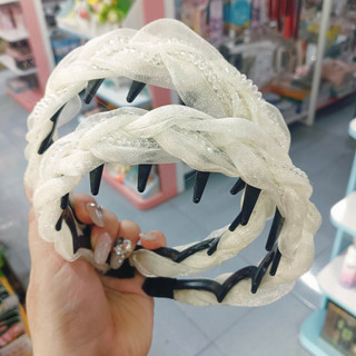 BỜM TÓC BỆN ĐÁ MÀU ĐEN & TRẮNG – THIẾT KẾ THANH LỊCH, SANG TRỌNG, TẠO ĐIỂM NHẤN HOÀN HẢO CHO MỌI OUTFIT