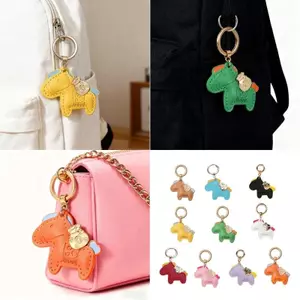 Ở lại Thời Trang Móc Khóa Phụ Kiện Chủ Đề Ngựa Da Móc Khóa Mặt Dây Chuyền Để Sử Dụng Hàng Ngày