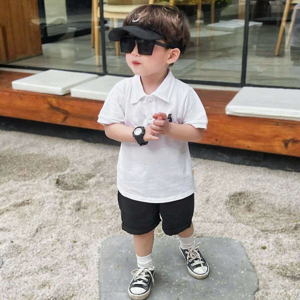 Bộ POLO công tử in thêu GÂU  quần kaki cho bé trai