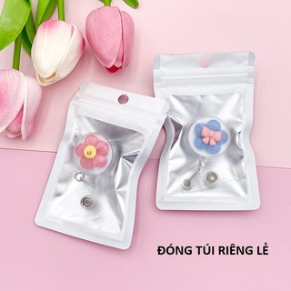 Móc - Kẹp bảng tên HSSV, nhân viên có thể kéo dãn - yoyo charm bông hoa M02