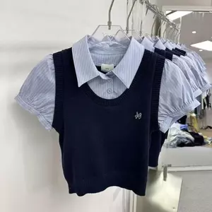 Mùa hè phù hợp với phong cách Preppy giả hai mảnh cổ áo polo ngắn tay Áo thun nữ