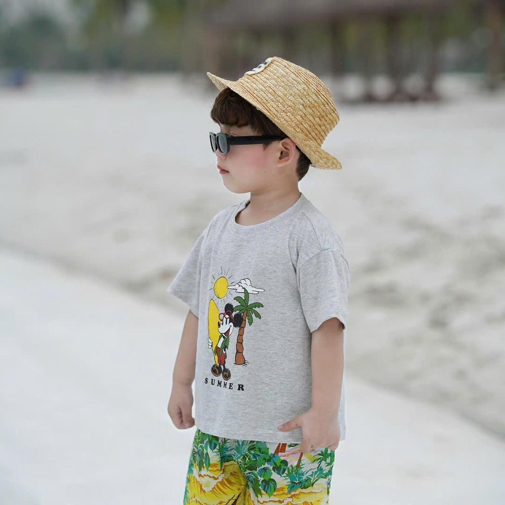 Bộ quần áo ĐI BIỂN MICKEY SUMMER CHO BÉ TRAI, áo chất COTTON, quần ĐŨI mềm thoải mái cho bé