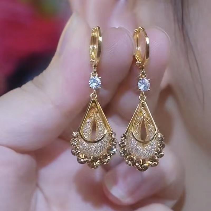 Bông Tai Pha Lê Màu Cà Phê Lưới Vàng Nhẹ