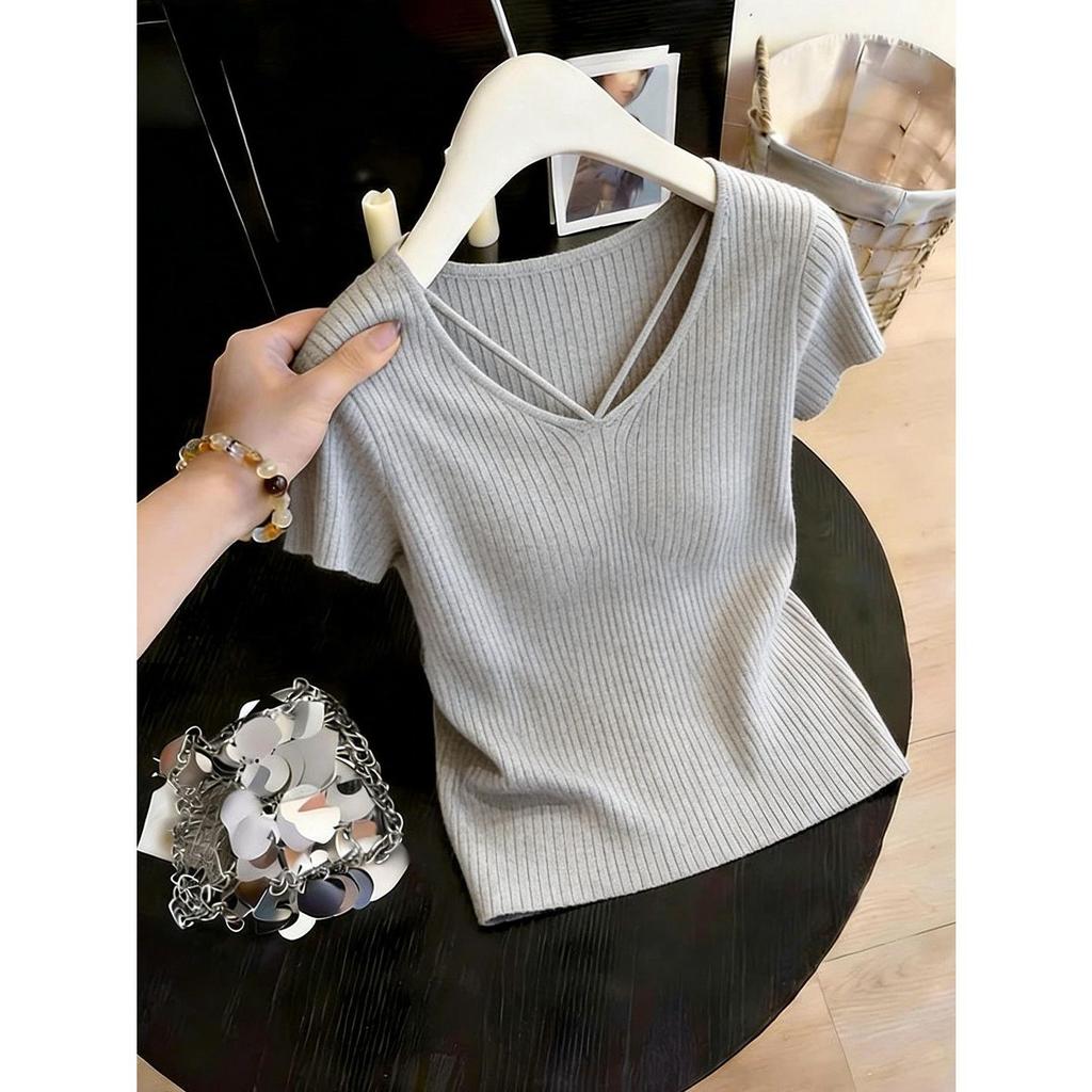 Mùa hè Phong cách mới nhẹ nhàng Phong cách trưởng thành Dải rãnh cổ chữ V dệt kim ngắn tay dành cho nữ Áo dáng ôm hơn, Sử dụng vải chất lượng cao, thoáng khí thoải mái, vừa vặn, Thích hợp cho phụ nữ nơi làm việc Mặc hàng ngày, Thời trang phù hợp, Làm nổi