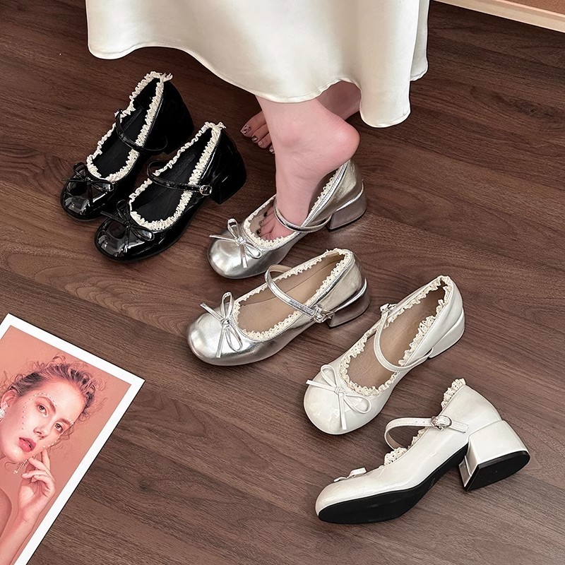 Giày Mary Jane Nữ Gót Cao 4.5cm Da Bóng Đính Nơ Êm Chân Style Ulzzang Hàn Quốc