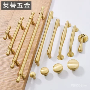 Đồng thau Phong Cách Bắc Âu Ánh Sáng Hiện Đại Sang Trọng Tủ Quần Áo Tay Nắm Cửa Tủ Ngăn Kéo Tủ Giày Đơn Lỗ Đơn Giản Tất Cả Đồng Vàng Tay Cầm PXYS