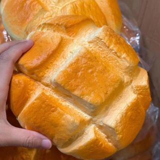 SENRTY Bánh mì Fidget giác quan, Trang trí bánh mì tăng chậm Đồ chơi mực, Đồ trang trí máy tính để bàn Quá khổ Mô phỏng Quả dứa thực tế Bun Squishy Quà tặng sinh nhật
