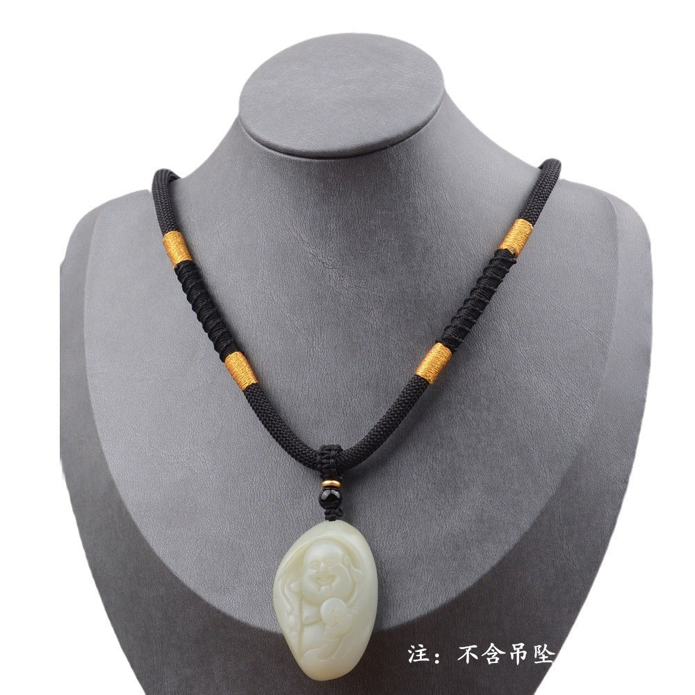 Trang sức thủ công phong cách cổ điển với phụ kiện cổ và dây chuyền cố định, phù hợp cho nam giới