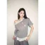 2025 Phong Cách Mỹ Hot Girl Thiết Kế Sense Ren Ba Chiều In Hình Ngang Vai Ngắn Tay Áo Thun Nữ Rời Dây Top 5.19