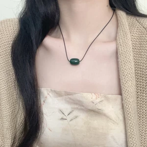 Mới Phong Cách Trung Quốc Đá Tự Nhiên Nghiền Đá Đính Hạt Vòng Cổ Nữ Cổ Cá Tính Tròn Hạt Mặt Dây Chuyền Áo Len Dây Chuyền Retro Phù Hợp Với