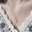 Cát Vàng Nàng Tiên Cá Vòng Cổ Hai Mặt Đuôi Nàng Tiên Cá Mặt Dây Chuyền Tròn Không Đều Cho Bạn Gái Chị Gái Trang Sức