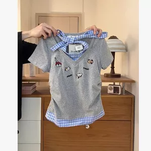 Nhỏ Tươi Kẻ Sọc Dây Đeo Cổ Chữ v Tay Ngắn Nữ Hoạt Hình Dễ Thương Thêu Chữ Trước Vai Áo Thun Ngắn Rộng 5.19