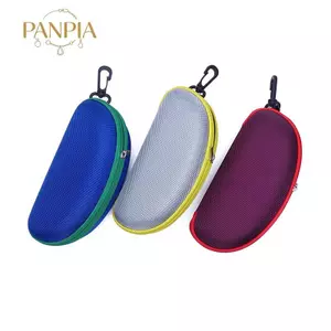 PNPIA- Hộp đựng kính EVA di động có móc Carabiner Kính râm đầy màu sắc Vỏ cứng Dây kéo Kính mắt Hộp bảo vệ Phụ kiện kính mắt