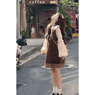 [Pre-Order]-Áo Sơ Mi Cổ Búp Bê Thắt Dây Phối Váy Yếm Rộng Rãi Thời Trang Mùa Thu Cho Nữ 2025