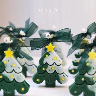 Mini Christmas Tree - Nến thơm Cây thông mini (30g - 7,5x6cm) (Thông phủ tuyết)