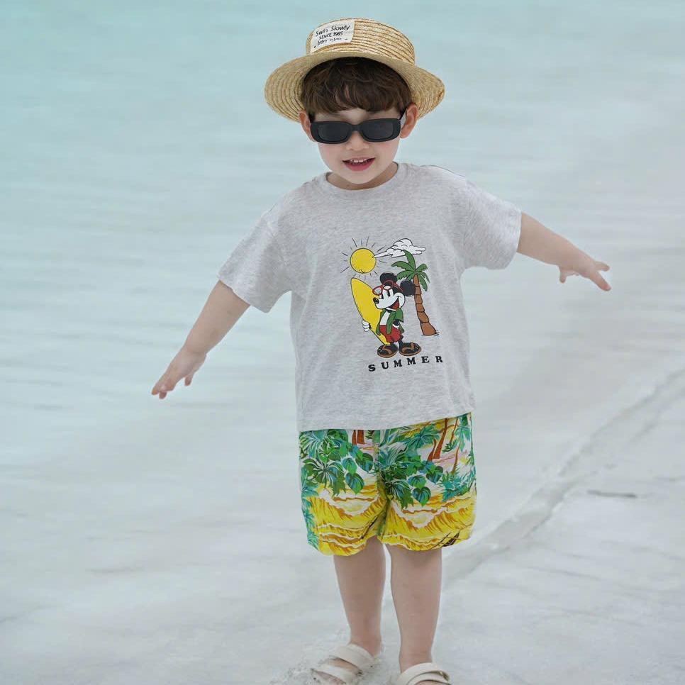 Bộ quần áo ĐI BIỂN MICKEY SUMMER CHO BÉ TRAI, áo chất COTTON, quần ĐŨI mềm thoải mái cho bé