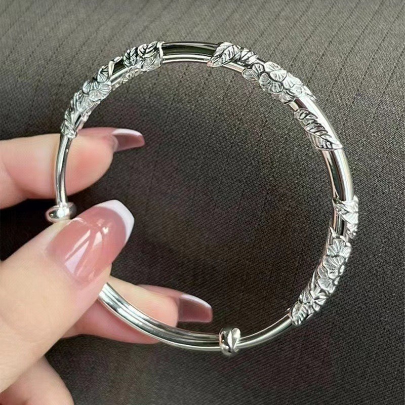 Vòng tay quà tặng ngày lễ khắc hoa bạc có thể điều chỉnh