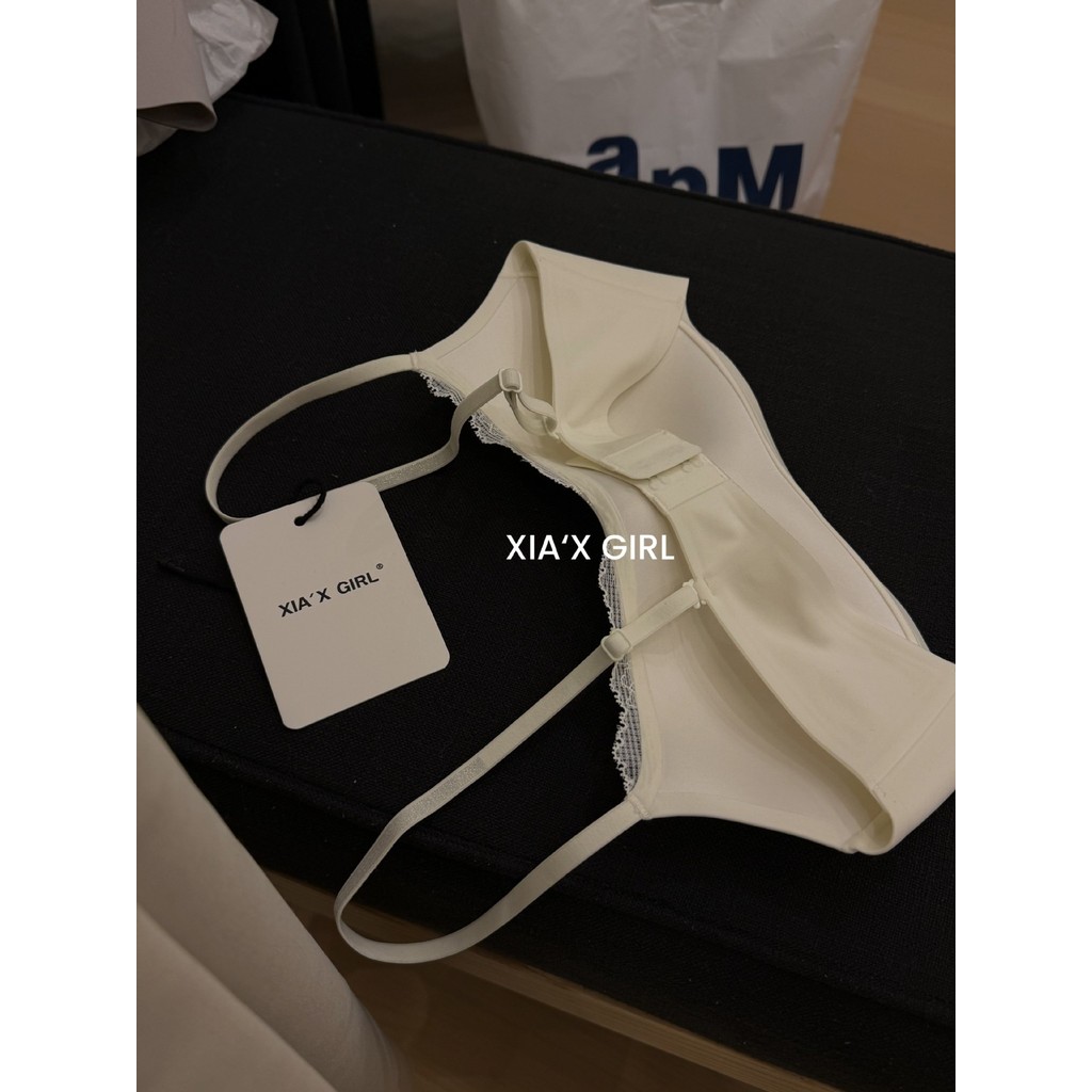 Chất Lỏng Nền Liền Mạch Ống Top Quần Lót Nữ Ngực Nhỏ Tập Hợp Áo Ngực Lưng Đẹp Nhận Ôm Hơn Nhìn Khỏa Thân Thoải Mái Mỏng Không Vòng Thép Phong Cách Hàn Quốc Cô Gái Sạch Sẽ Mùa Hè Mặc Hàng Ngày