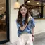 Áo sơ mi Denim giả phong cách Hồng Kông mùa hè Thiết kế phong cách mới Áo sơ mi dáng rộng phù hợp