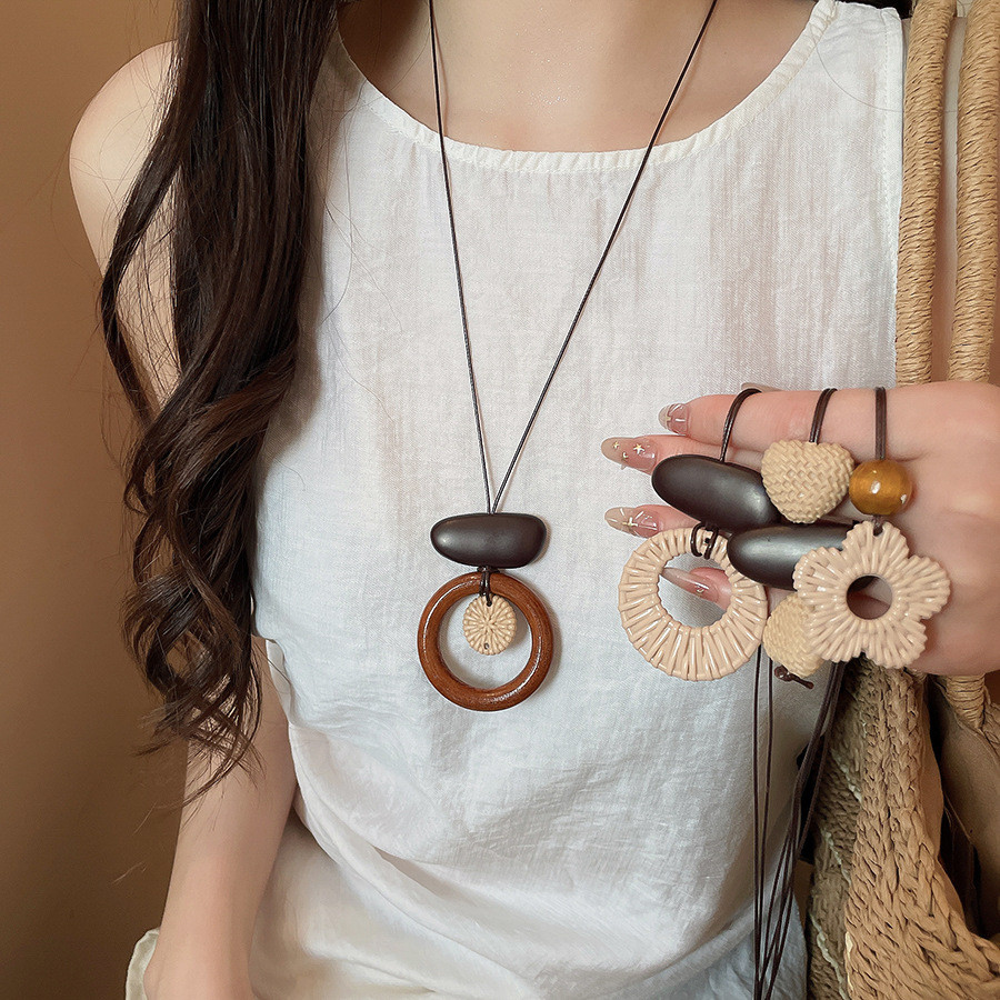 Vòng cổ Bohemian Mặt dây chuyền dài với dây da hạt gỗ, Tùy chọn đa phong cách, tông màu cổ điển, trang sức kỳ nghỉ đi biển có thể điều chỉnh cho nữ