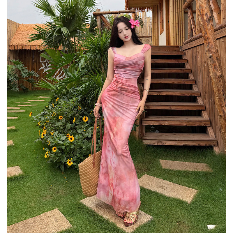 Đầm đuôi cá voan loang hồng tôn dáng thời thượng
