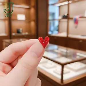 Trâm cài hình trái tim dành cho nữ và bé gái, phù hợp cài lên áo sơ mi.