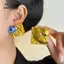 Đôi mắt bông tai bất đối xứng bằng kim loại phóng đại Thời trang cổ điển Phong cách Baroque Đôi mắt to Bông tai Dangle Phụ kiện trang sức Quà tặng [Mina]