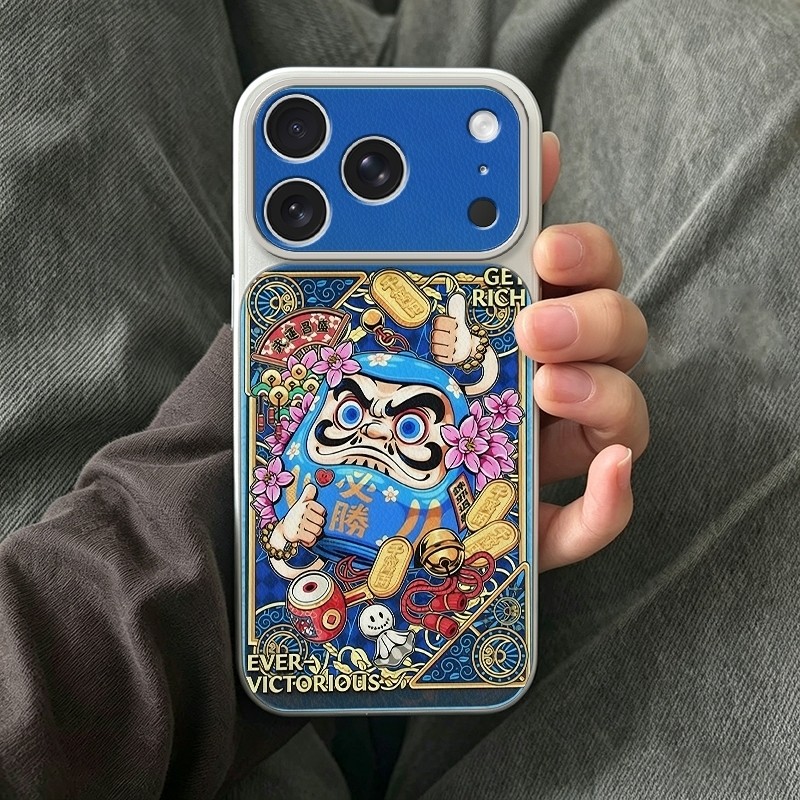 Ốp lưng da giả Daruma tài lộc, chống va đập được giới trẻ yêu thích Bảo Vệ Camera Cấp iPhone 17/16/15/14/13/12/11/X/XS M
