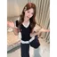 Áo thun ngắn tay cổ chữ V ren đen sang trọng Hàn Quốc dành cho nữ Mùa hè Phong cách mới Vai trước Slim-Fit Slimm