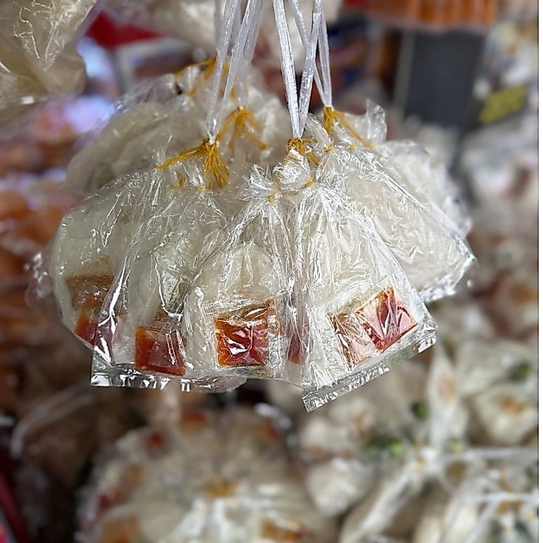 combo 1 xâu bánh tráng ủ bơ ( ớt rim + muối sặc )siu dẻo siu ngon