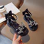Giày Sandal Nữ La Mã 2026 Phong Cách Mới Mùa Hè Bé Gái Thời Trang Dễ Thương Đế Mềm Nơ Kim Cương Giả Công Chúa Giày Trẻ Em