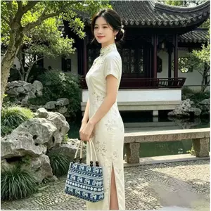 Túi vải di động phong cách dân tộc Túi vuông Jacquard vàng đi lại