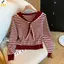 < YEI > Áo thun dài tay sọc phong cách Preppy dành cho nữ V-ne Áo dệt kim thông thường mới