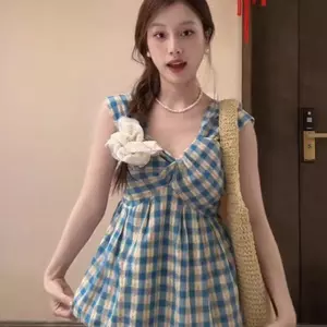 Pháp Màu Xanh Checkered Sling Dress Xoắn Backless Thiết Kế Nổi Họa Tiết Phiên Bản Mùa Hè Thanh Lịch Mỏng Phù Hợp Với Ôm Hơn Nhìn Tính Khí Váy Dài