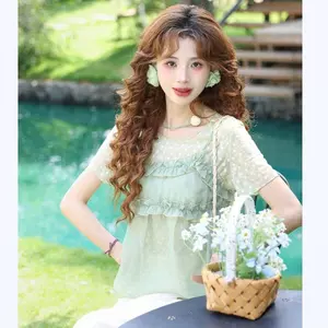 Bộ hai mảnh nhỏ xinh xắn ngọt ngào Gạc hoa tay ngắn màu xanh lá cây nấm ren dây đeo hàng đầu dành cho nữ