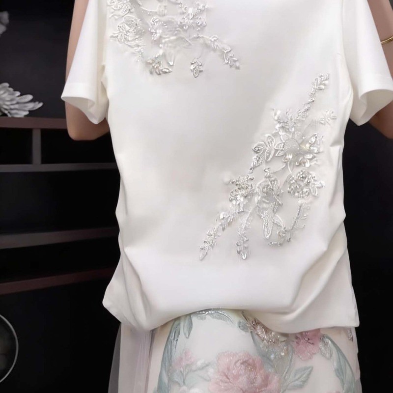 Áo thun ngắn tay thêu hoa đính sequin, thời trang mới mùa hè dành cho nữ, áo thường ngày và giảm béo