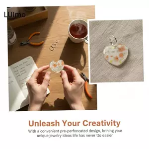 LUImo Hoạt Hình Acrylic Trái Tim Hạt 10 Chiếc Bộ Hoa Văn Màu Cho DIY Trang Sức Làm Tóc Scrunchie Phụ Kiện SBS