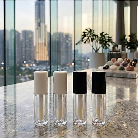 VỎ SON KEM MINI - Vỏ Đựng Son Kem 1ml Mini – Lọ Chiết Son Tint Có Cọ Tiện Lợi (2 Màu Nắp)